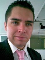 Person who looks like Liev Schreiber