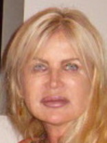 Person who looks like Jennifer Coolidge