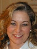 Person who looks like Elizabeth Banks