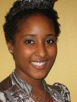 Person who looks like Tamera and Tia Mowry