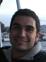 Person who looks like Peter Gallagher