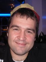 Person who looks like Simon Kinberg