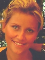 Person who looks like Heidi Klum