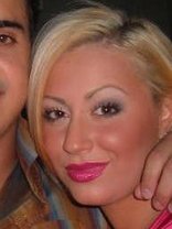 Person who looks like Leah Remini