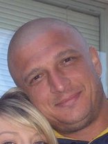 Person who looks like Howie Mandel