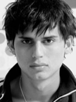 Person who looks like John Stamos