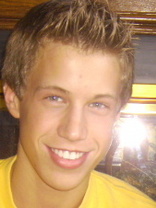 Person who looks like Alex Pettyfer