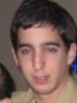 Person who looks like David Schwimmer