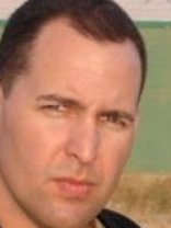 Person who looks like Josh Lucas