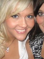 Person who looks like Carrie Underwood