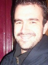 Person who looks like David Duchovny