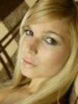 Person who looks like Donna D'Errico