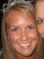 Person who looks like Jennifer Hawkins