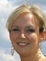 Person who looks like Kaylee DeFer