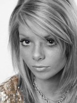 Person who looks like Kelly Ripa