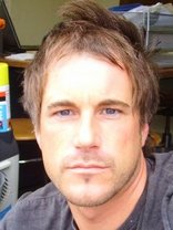 Person who looks like Matthew Fox