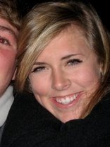 Person who looks like Julie Benz