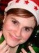 Person who looks like Erin Sanders