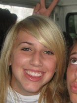 Person who looks like Ashley Tisdale