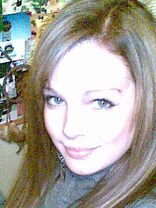 Person who looks like Lindsay Lohan