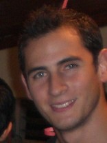 Person who looks like Peter Facinelli