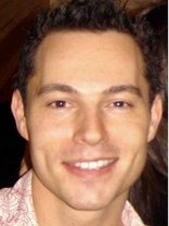 Person who looks like Peter Gallagher