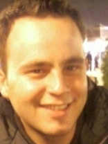 Person who looks like Jason Dohring