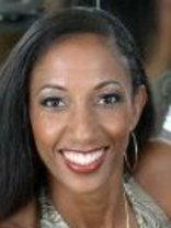 Person who looks like Holly Robinson Peete