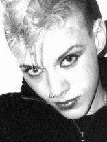 Person who looks like Gwen Stefani