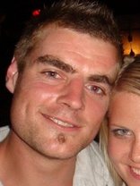 Person who looks like David Charvet