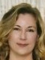 Person who looks like Jennifer Tilly