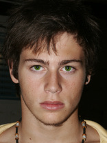 Person who looks like Brad Pitt