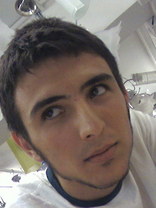 Person who looks like Justin Chatwin