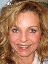 Person who looks like Michelle Pfeiffer