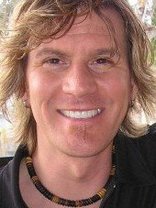 Person who looks like Peter Krause