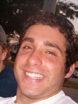 Person who looks like Chris Kattan