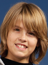 Person who looks like Cole & Dylan Sprouse