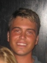 Person who looks like Steve Howey