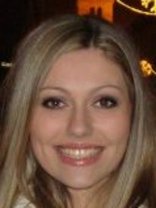 Person who looks like Kelly Ripa