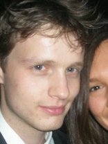 Person who looks like Jason Dohring