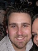 Person who looks like Breckin Meyer