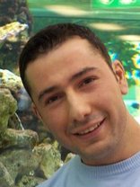 Person who looks like Kyle Chandler