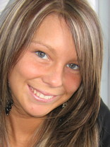 Person who looks like Jennifer Hawkins