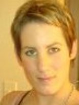 Person who looks like Jamie Lee Curtis