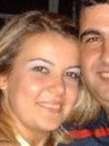 Person who looks like Jenna Elfman