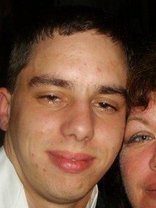 Person who looks like Chris Kattan