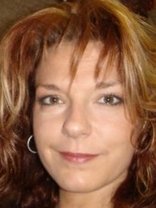 Person who looks like Jaclyn Smith