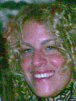 Person who looks like Elisabeth Shue