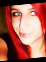 Person who looks like Ashlee Simpson