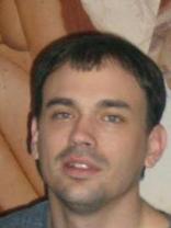 Person who looks like David Charvet